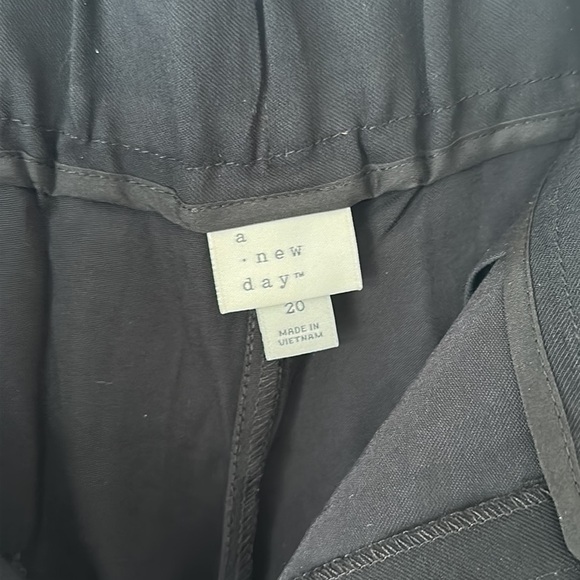 Women's Size 20 Black Business Pants A New Day - Picture 3 of 4